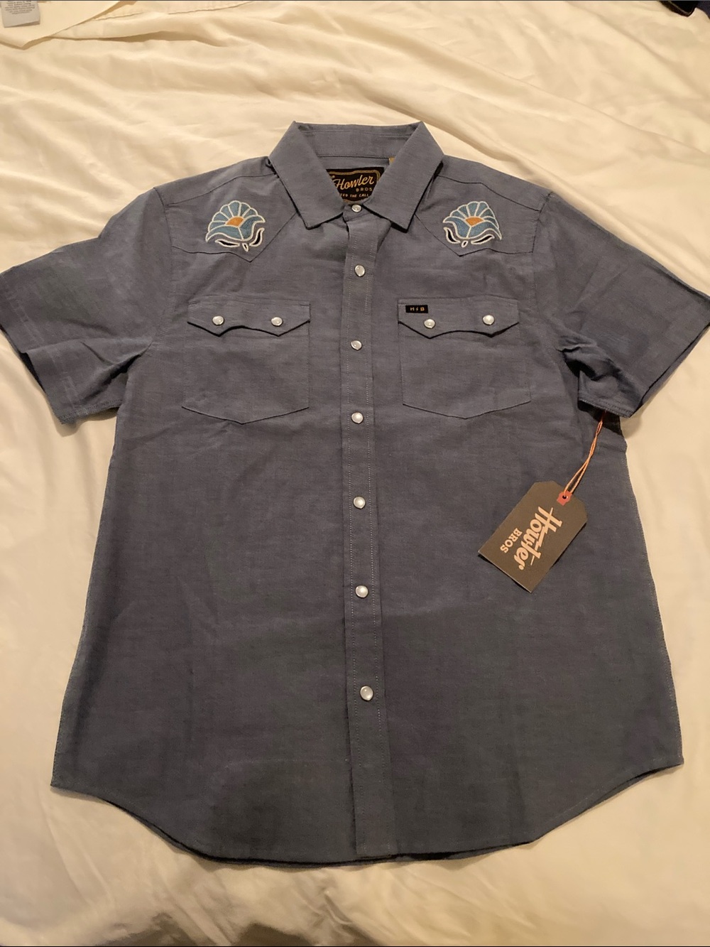 Howler Bros crosscut delux snap shirt fresh blooms indigo